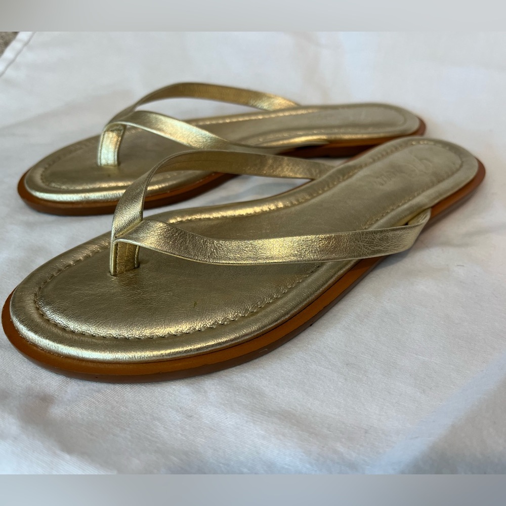 J. Crew Women’s Summer Flipflop. Size 7, Color Gold